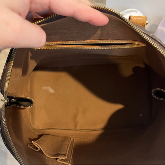 Louis Vuitton Bag - Picture 5 of 16